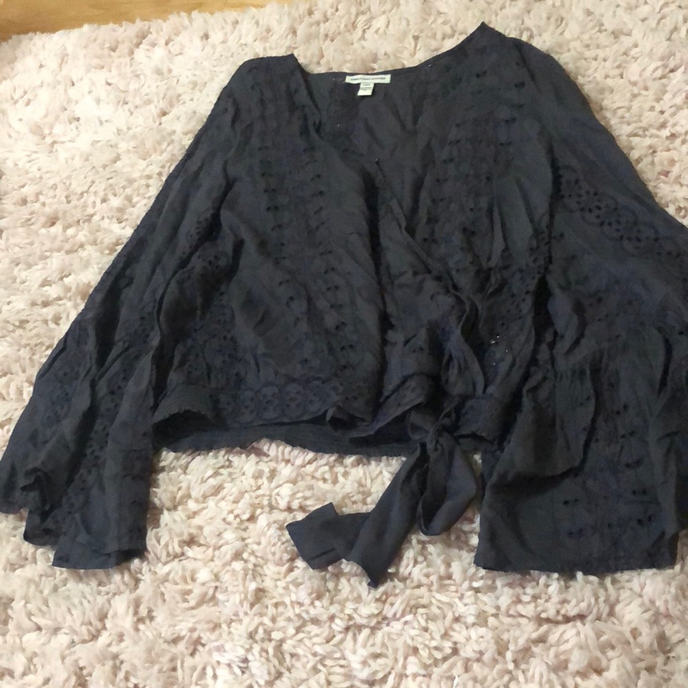 Bell sleeved blouse